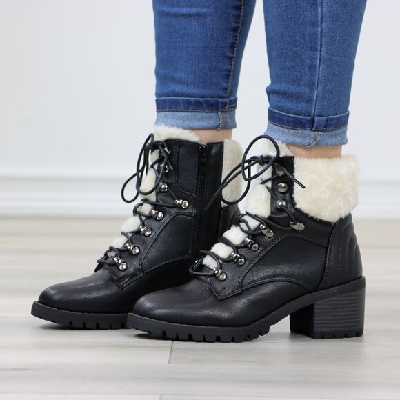 Black Lace Up Ankle Boots Chunky Heel Faux Fur Lined - Picture 9 of 16